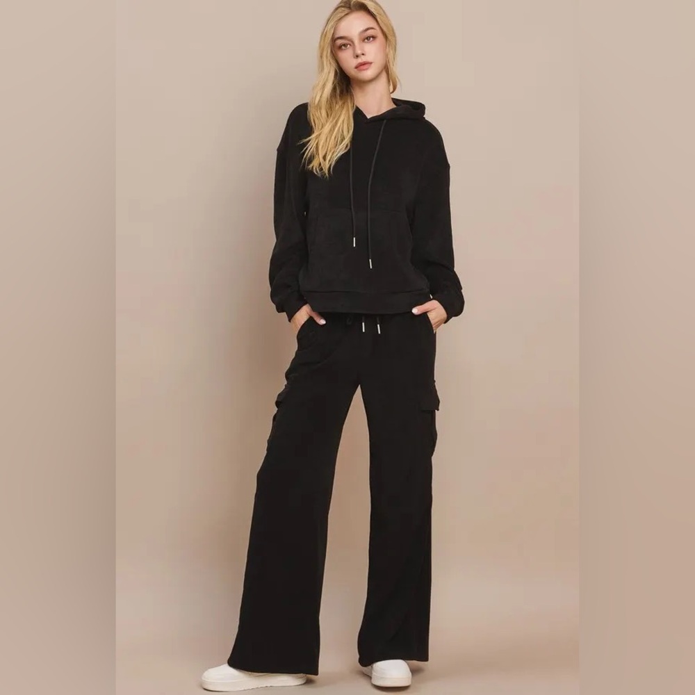 Yelete 2 piece women’s black jogging set large